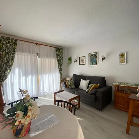 Apartament Angeles. Cristianos. Free Wifi